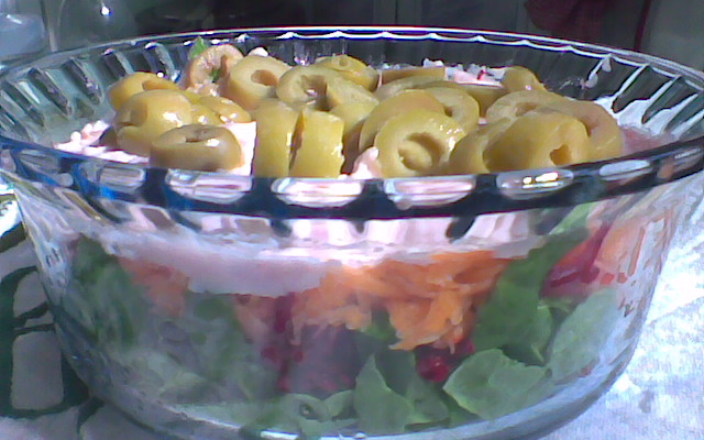 Salada colorida com creme