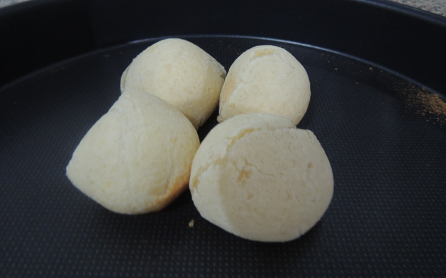 Pão de queijo gostoso e sequinho