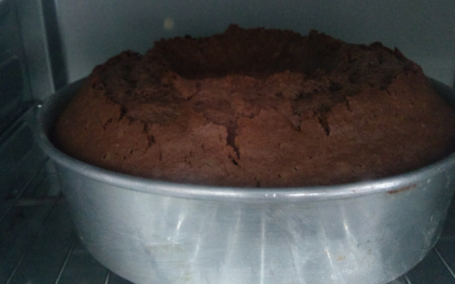 Bolo de chocolate simples
