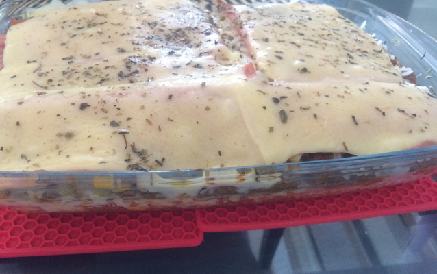 Arroz de forno com carne moída