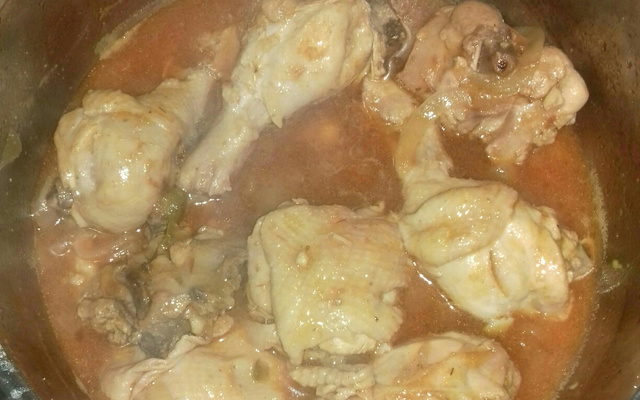 Frango com extrato de tomate