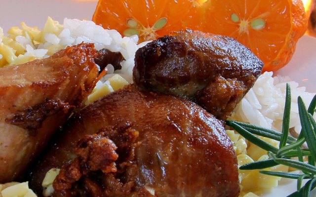 Carne na lata ou no pote (conservada na banha)