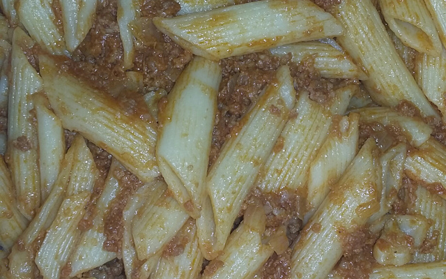 Macarrão com molho de carne