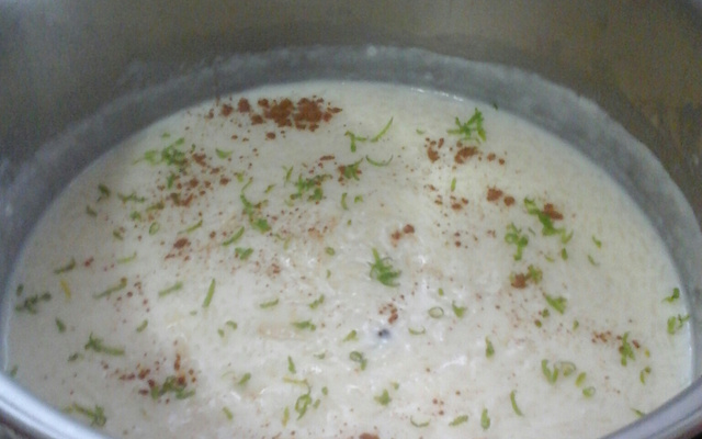 Arroz doce aromático (arroz com leite)