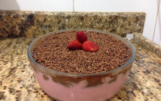 Cobertura de brigadeiro para bolo