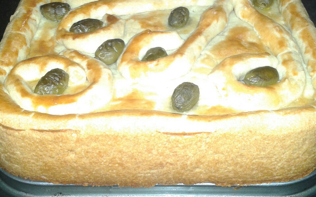 Empadão de frango com catupiry