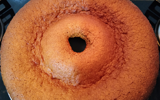 Bolo de farinha láctea com canela