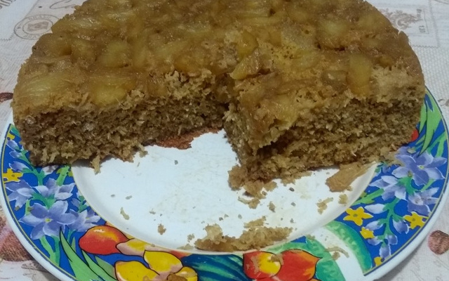 Bolo Integral de abacaxi com coco