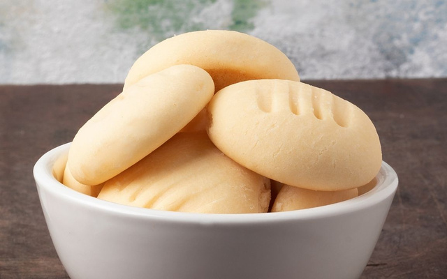 Sequilhos de leite condensado