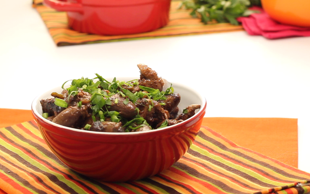 Coração de frango na panela de pressão