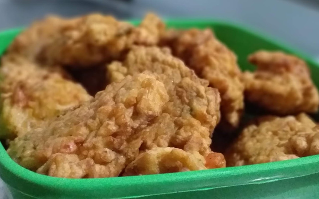 Bolinho de arroz com tomate fácil