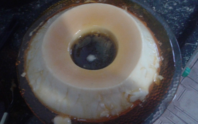 Pudim de leite condensado simples de 1 hora