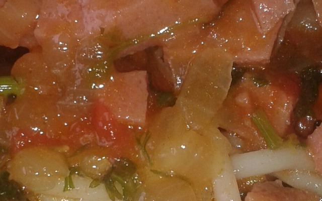 Espaguete à Bolonhesa de Mortadela