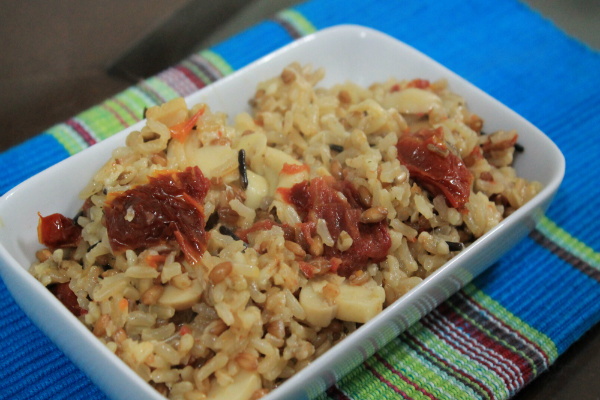 Risoto integral de cogumelo e tomate seco