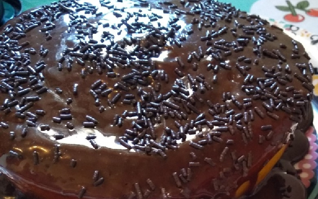 Bolo de cenoura na tupperware (micro-ondas)