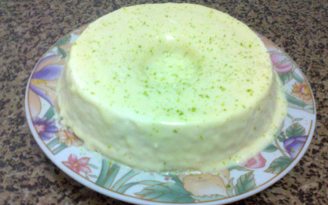 Pudim de mousse de limão