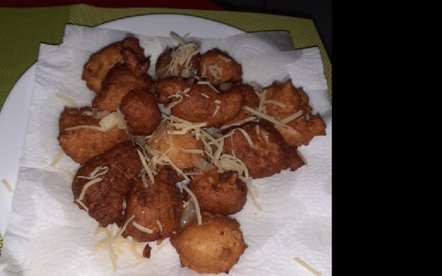 Bolinho de chuva salgado