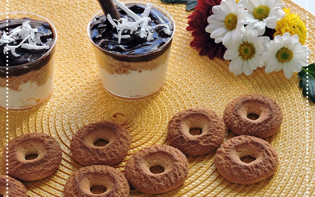 Pavê com rosquinhas de coco