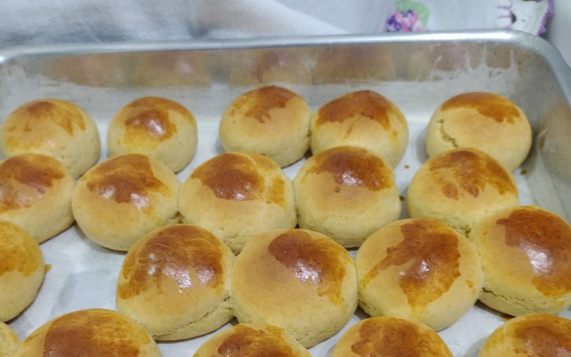 Pão de minuto com goiabada