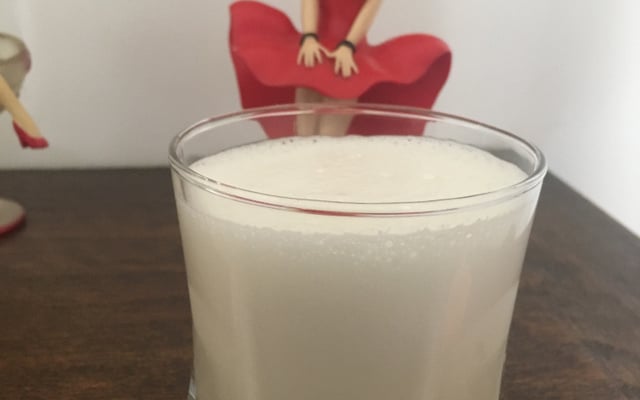 Suco de abacaxi com leite de coco