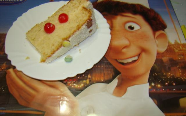 Bolo de coco recheio de coco