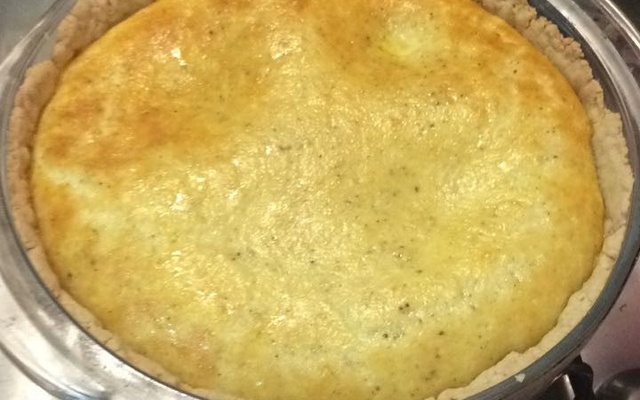 Quiche fácil de queijo e cebola