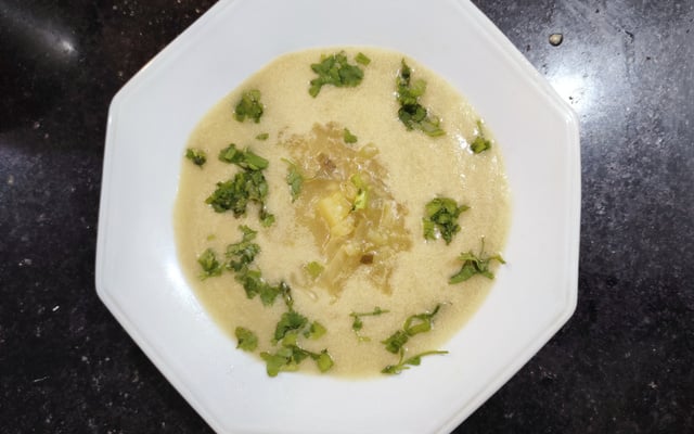 Sopa cremosa de repolho