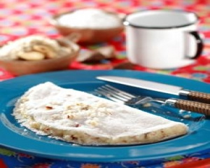 Tapioca com coco e castanha