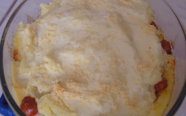 Escondidinho de salsicha