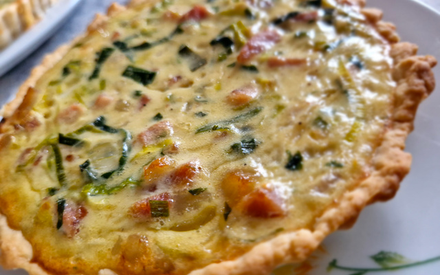 Quiche de alho poró com bacon