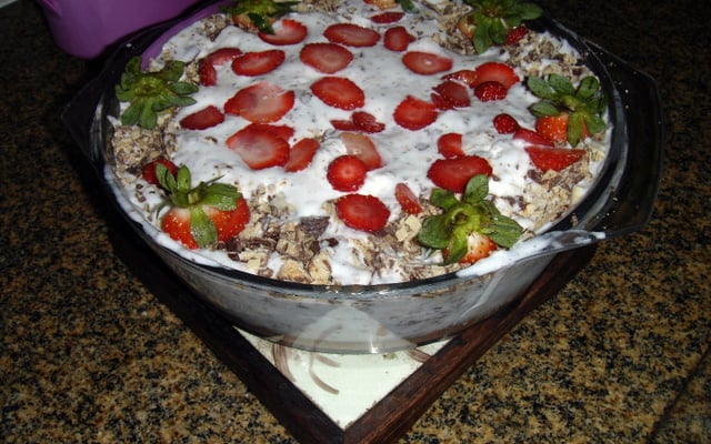 Pavê irresistível de Bis e sorvete