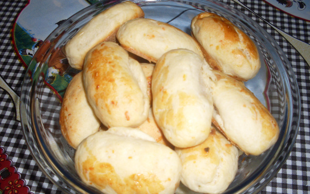 Enroladinho de presunto e queijo