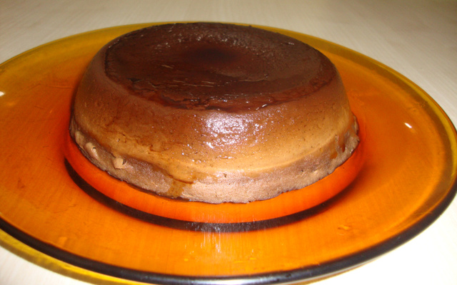 Pudim de banana e café