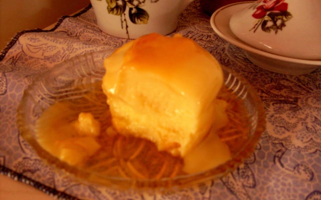 Pudim de leite condensado de caneca