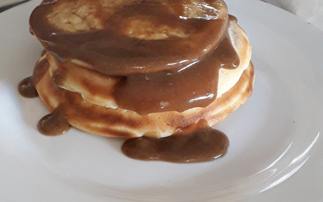 Panqueca Americana com molho especial de açúcar mascavo 