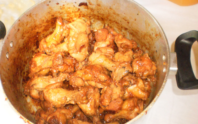 Frango com açúcar queimado