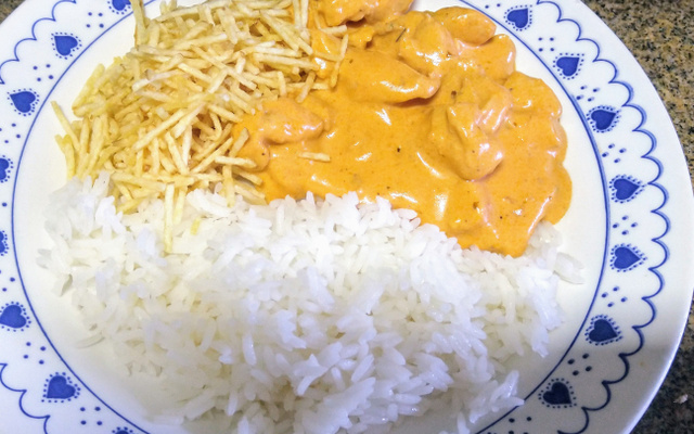 Estrogonofe de frango da Dani