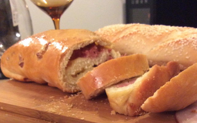 Pão de liquidificador recheado