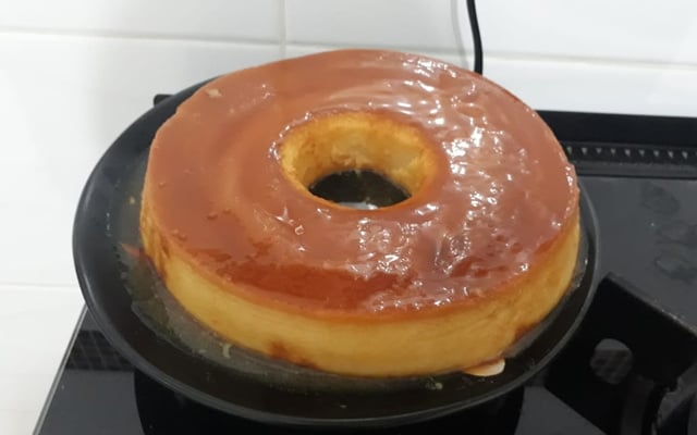 Pudim de leite em pó com leite condensado