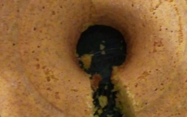 Bolo de fubá com erva-doce