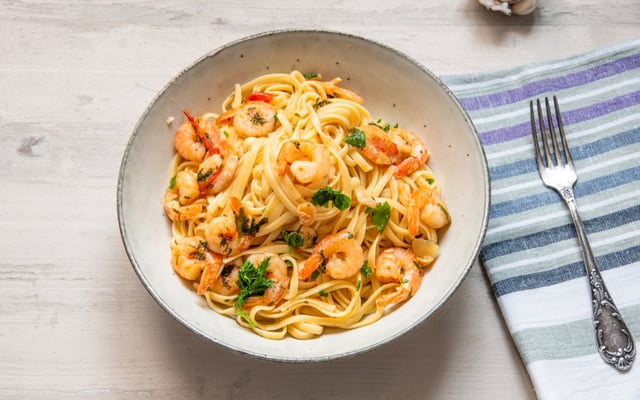 Espaguete com polvo e camarão