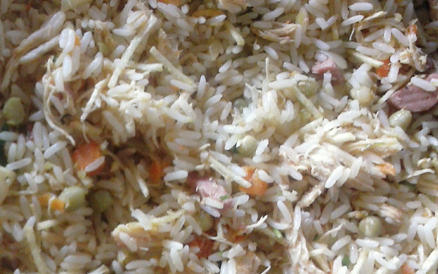 Arroz com galinha Paraense
