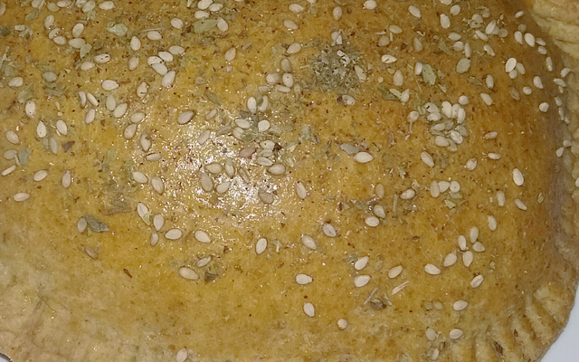 Pastel de farinha integral assado