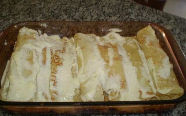 Panquecas de frango ao molho branco