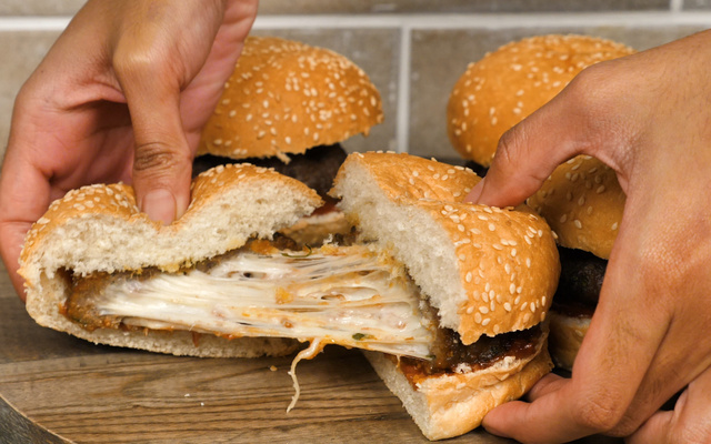 Hambúrguer recheado