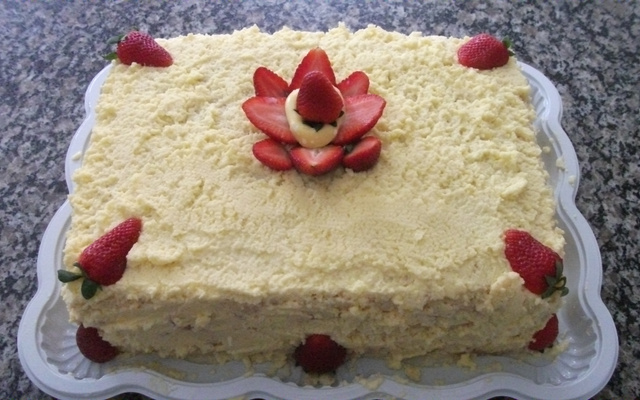 Torta de morango com nata