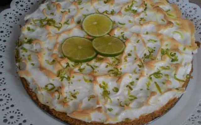 Torta de limão com suspiro