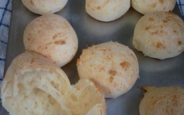 Pão de queijo mineiro