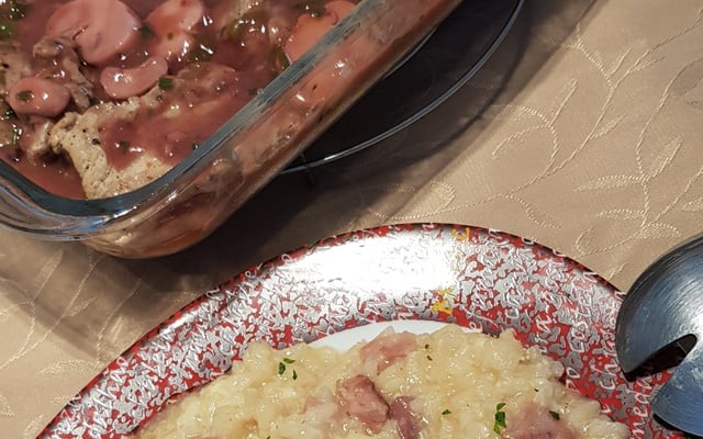 Filé-mignon de porco com molho de vinho