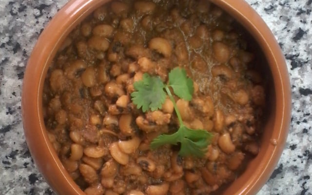 Feijão fradinho à baiana (no dendê)
